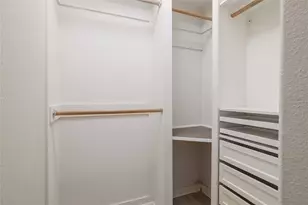 2101 Rivers Edge Way, Austin, TX 78741 - Photo 20