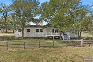 1029 Lower Red Rock Rd, Bastrop, TX 78602 - Photo 2