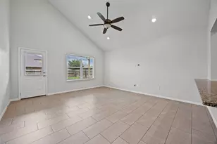 518 Luna Vista Dr, Hutto, TX 78634 - Photo 8