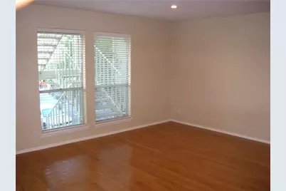 202 E 45th Street #204, Austin, TX 78751 - Photo 2
