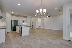 132 Kahalulu Dr, Bastrop, TX 78602 - Photo 6