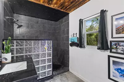 124 Valley Creek Drive, Cedar Creek, TX 78612 - Photo 28