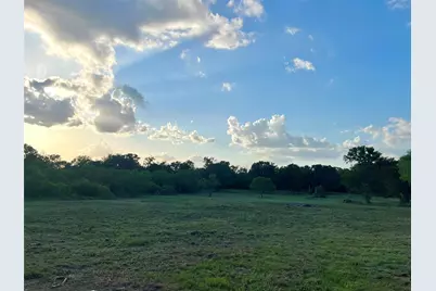 124 Valley Creek Drive, Cedar Creek, TX 78612 - Photo 14