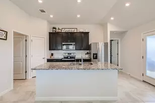 195 Star Light Wy, Kyle, TX 78640 - Photo 8