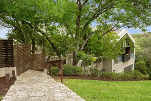 3 Brett Cove, Austin, TX 78746 - Photo 2