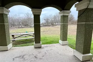 398 Mesa Dr, Del Valle, TX 78617 - Photo 2