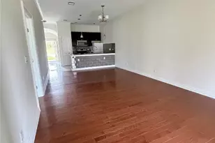 398 Mesa Dr, Del Valle, TX 78617 - Photo 4