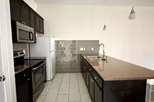 398 Mesa Dr, Del Valle, TX 78617 - Photo 10