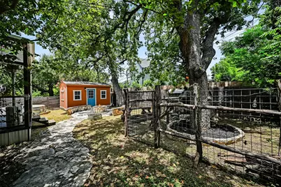 3406 E Martin Luther King Jr Boulevard, Austin, TX 78721 - Photo 24