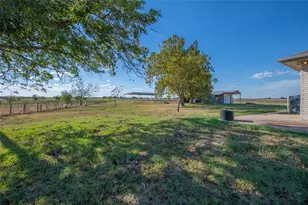 2300 County Rd 302, Bartlett, TX 76511 - Photo 32