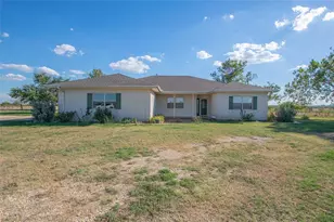 2300 County Rd 302, Bartlett, TX 76511 - Photo 30