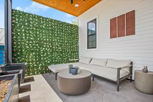 2005 E 8th St, Austin, TX 78702 - Photo 32