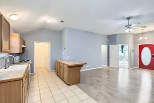 224 Copper Ln, Jarrell, TX 76537 - Photo 4