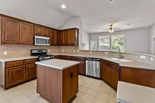 765 Bent Wood Pl, Round Rock, TX 78665 - Photo 10