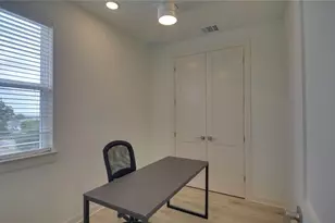 7208 Providence Ave, Austin, TX 78752 - Photo 10