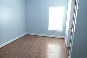 1901 Crossing Pl, Austin, TX 78741 - Photo 6