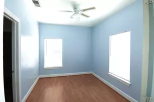 1901 Crossing Pl, Austin, TX 78741 - Photo 8