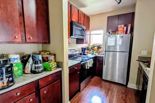 1901 Crossing Pl, Austin, TX 78741 - Photo 12