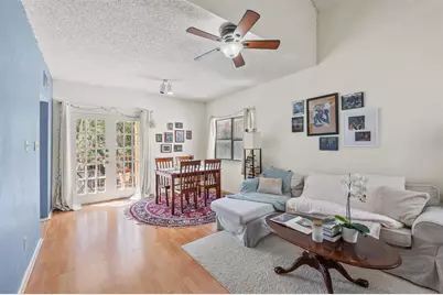 706 W 22nd Street #201, Austin, TX 78705 - Photo 2