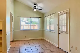 408 E Central Dr, Georgetown, TX 78628 - Photo 10