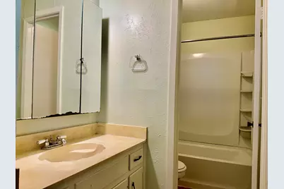 408 E Central Drive, Georgetown, TX 78628 - Photo 14