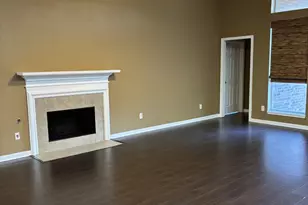 404 E Nakoma Dr, Hutto, TX 78634 - Photo 8