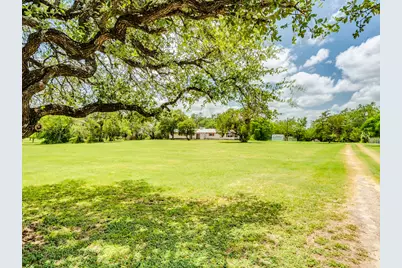 12900 Lowden Lane, Manchaca, TX 78652 - Photo 2