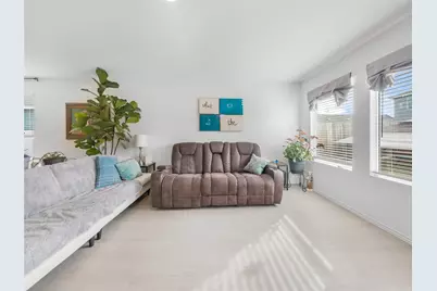 373 Cowpoke Drive, Jarrell, TX 76537 - Photo 14