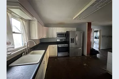 102 W Mesquite Street #B, Granger, TX 76530 - Photo 8