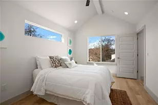 2413 E 9th St, Austin, TX 78702 - Photo 20