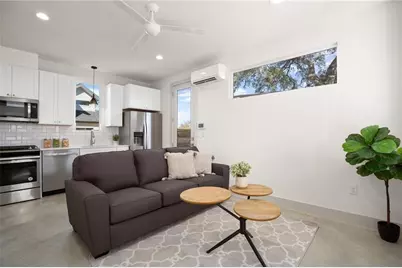 2413 E 9th Street #2, Austin, TX 78702 - Photo 4