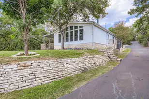 17307 E Darleen Dr, Leander, TX 78641 - Photo 2