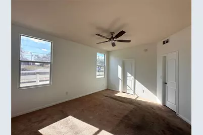 1020 Nevarez, Kyle, TX 78640 - Photo 14