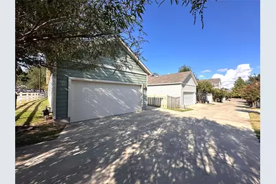 1020 Nevarez, Kyle, TX 78640 - Photo 22