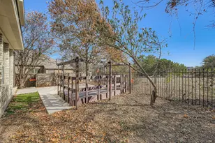 212 Great Cir Cove, Austin, TX 78717 - Photo 34