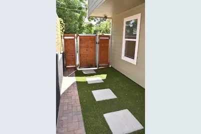 1707 Garden Street #B, Austin, TX 78702 - Photo 6