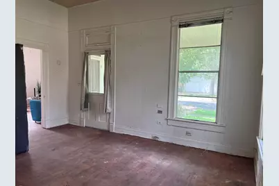 101 NE 6th Street, Smithville, TX 78957 - Photo 12