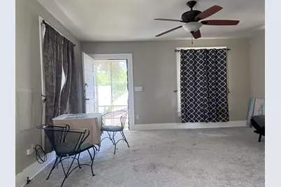 101 NE 6th Street, Smithville, TX 78957 - Photo 14