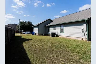 800 Debra Drive, Taylor, TX 76574 - Photo 16