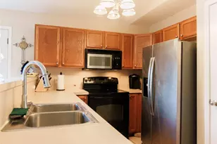 800 Debra Dr, Taylor, TX 76574 - Photo 8