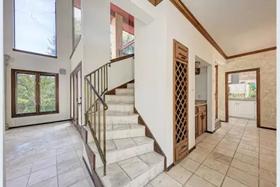 10909 Legends Lane, Austin, TX 78747 - Photo 8