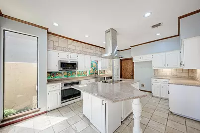 10909 Legends Lane, Austin, TX 78747 - Photo 10