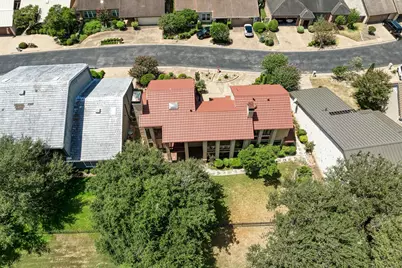 10909 Legends Lane, Austin, TX 78747 - Photo 36