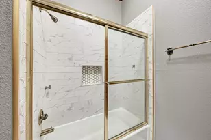 10909 Legends Ln, Austin, TX 78747 - Photo 26