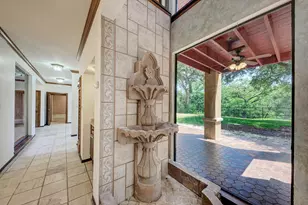 10909 Legends Ln, Austin, TX 78747 - Photo 12
