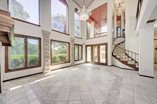10909 Legends Ln, Austin, TX 78747 - Photo 4
