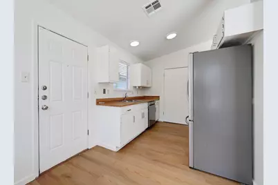 9600 Sugar Hill Drive, Austin, TX 78748 - Photo 8