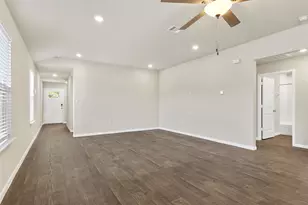 233 Baron Creek Trail, Bastrop, TX 78602 - Photo 6