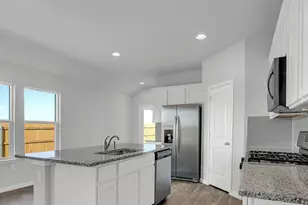 480 Globe Mallow Cir, Kyle, TX 78640 - Photo 4