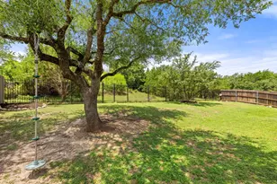 5433 Texas Bluebell Dr, Spicewood, TX 78669 - Photo 32